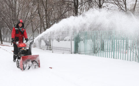 Атаковавший Москву снежный циклон принес существенную прибавку к сугробам