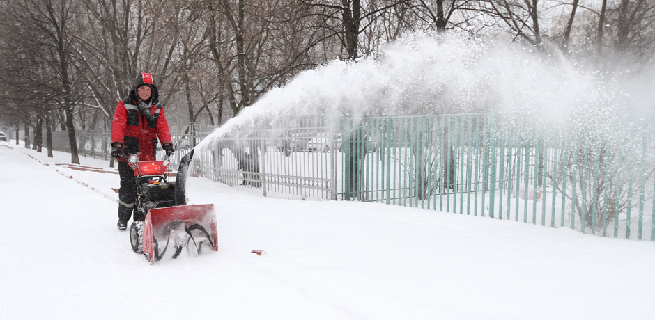 Атаковавший Москву снежный циклон принес существенную прибавку к сугробам