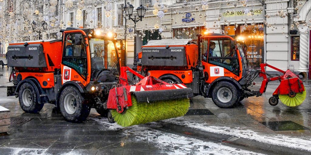 Коммунальные службы в Москве приготовились к сильным снегопадам