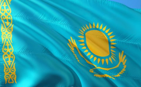 В Казахстан временно перестали пускать иностранцев