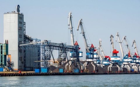 Российское правительство намерено расширить территорию порта в Крыму