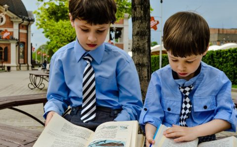 Полицейские задержали школьников, которые рассылали письма о минировании социальных учреждений