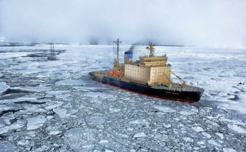 Сотрудники МЧС эвакуировали экипаж грузового судна «Григорий Ловцов»