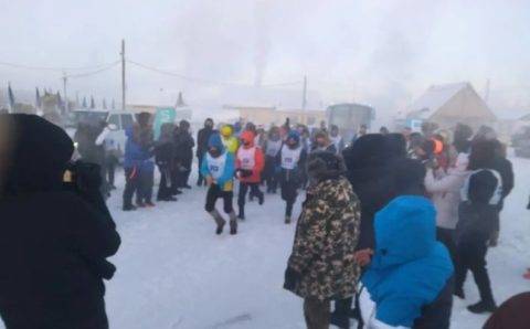 Якутские спортсмены пробежали марафон при 50-градусном морозе