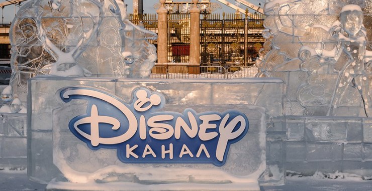 Ледяные скульптуры героев Disney появились в московском парке имени Горького