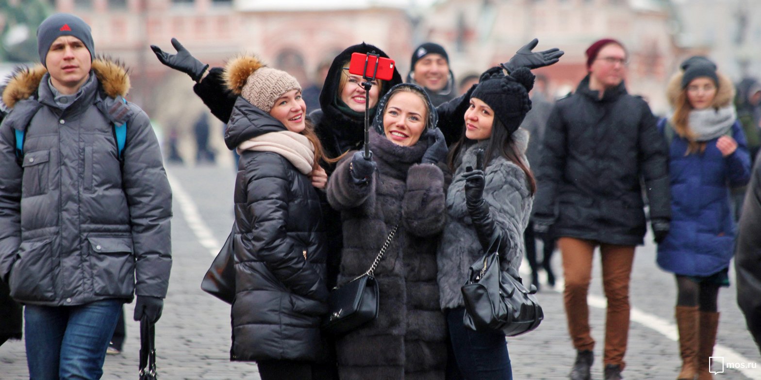 Более 130 бесплатных экскурсий проведут в Москве ко Всемирному дню гида