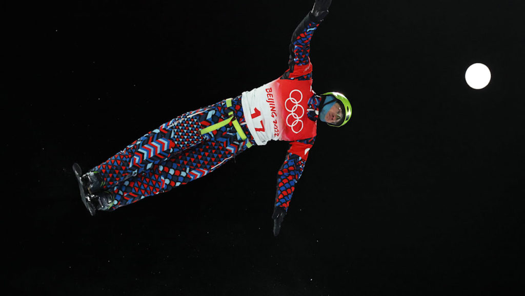 Российский фристайлист Илья Буров завоевал бронзовую медаль на Олимпиаде в Пекине