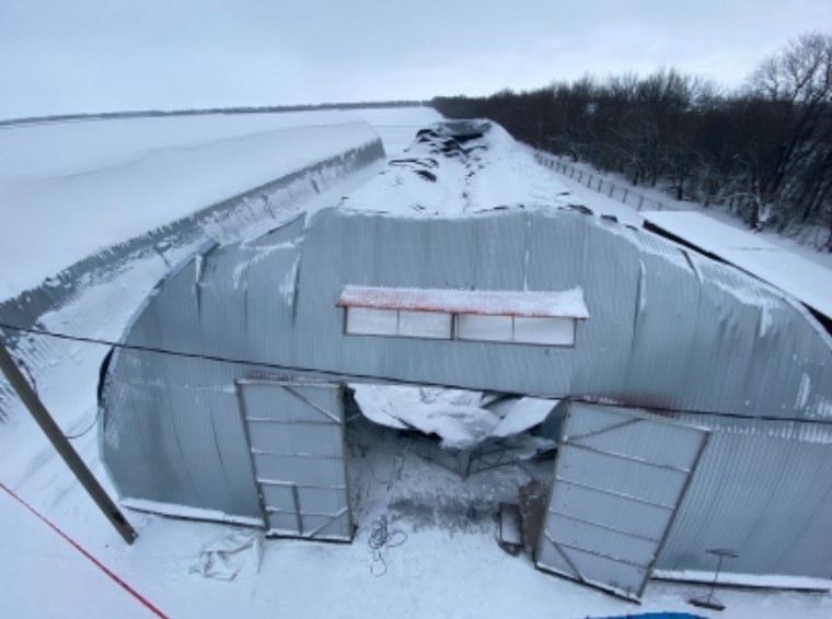 Хранилище под Тулой обрушилось под тяжестью скопившегося на нем снега