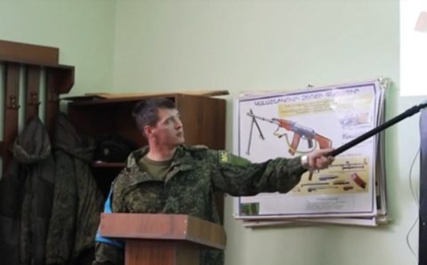 Российские миротворцы провели урок для школьников Нагорного Карабаха