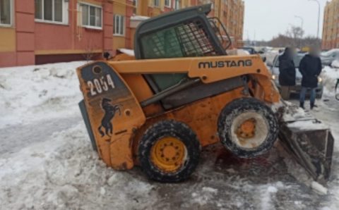 Под Самарой рабочего убило погрузчиком