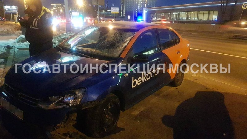 Сотрудники ГИБДД задержали подозреваемую в смертельном наезде на дорожников в Москве
