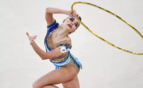 Дина Аверина завоевала золото на чемпионате России по художественной гимнастике