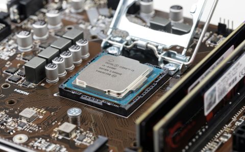 Поставку процессоров компании Intel приостановили в России и Белоруссии