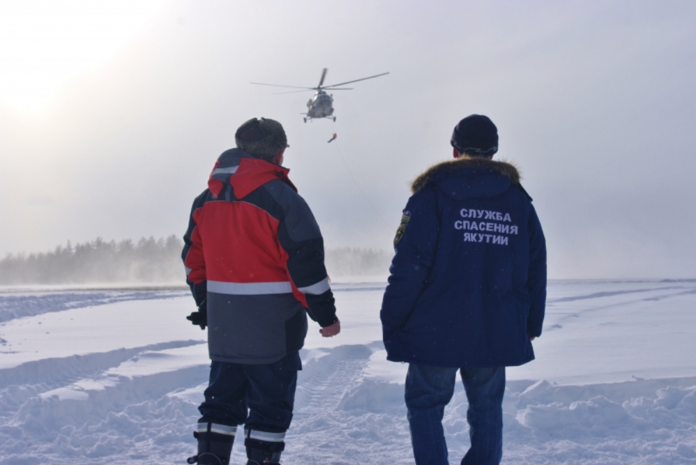 Вертолет МЧС России вылетит для мониторинга ситуации в Новороссийском порту