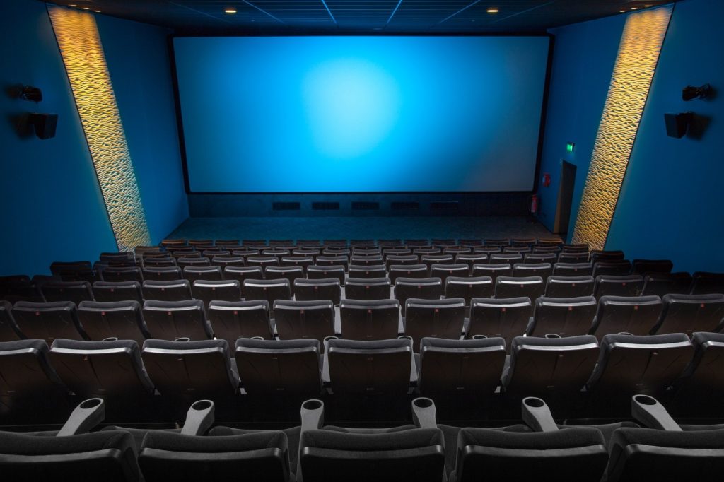 Кинокомпания Paramount Pictures приостановила прокат фильмов в России