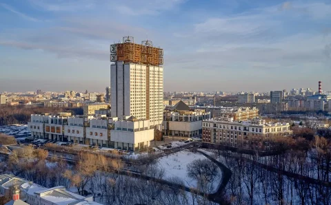Москвичей позвали на весенние экскурсии по паркам