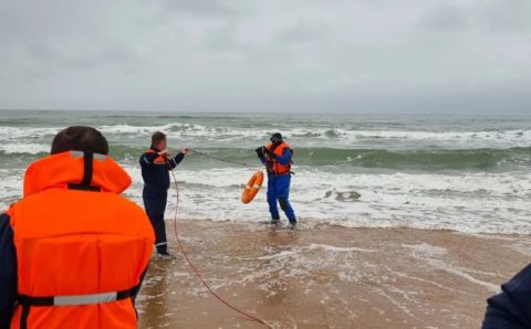 Ребёнок утонул во время шторма в Чёрном море