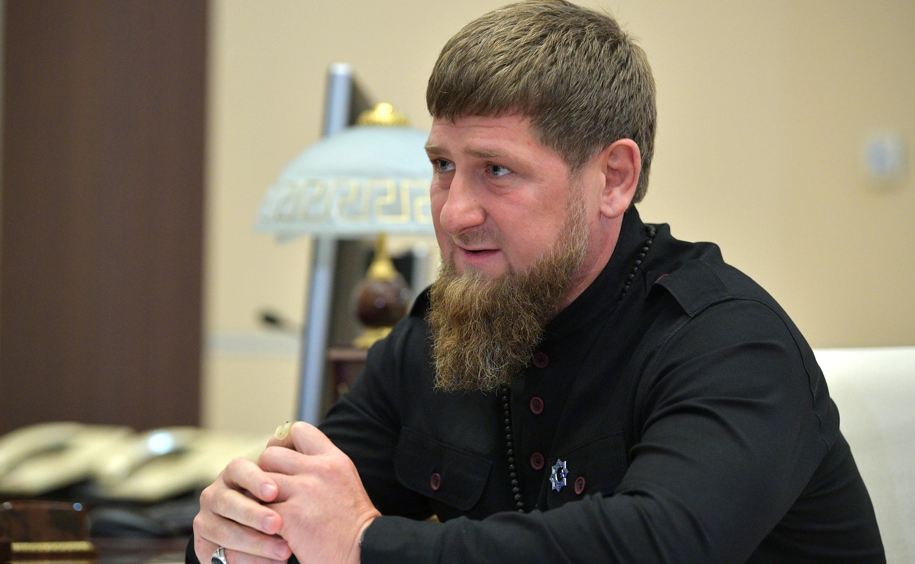 Кадыров: В Мариуполе сдались в плен более тысячи морпехов ВСУ, среди них сотни раненых