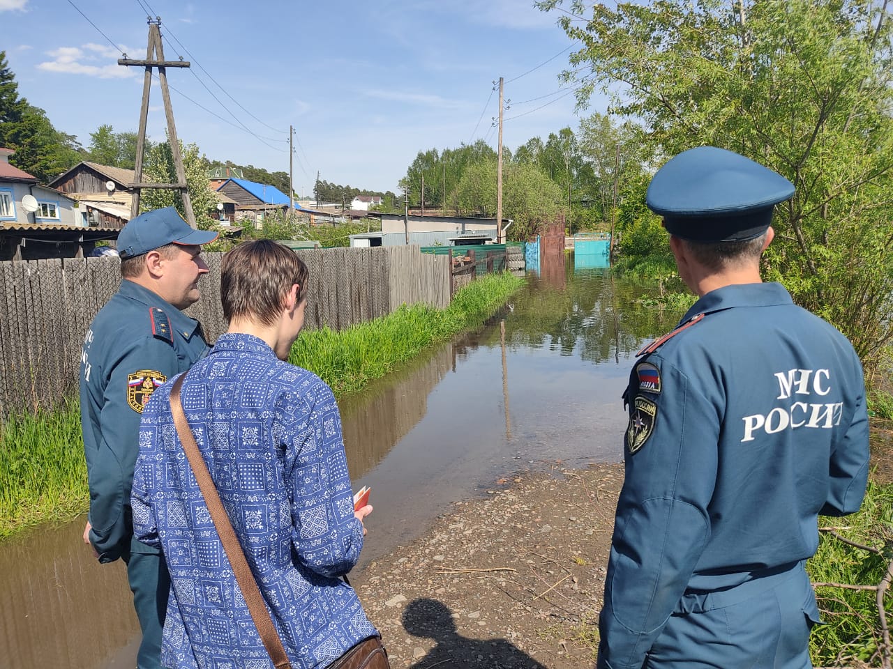 Пять дорог ушли под воду в Хабаровском крае