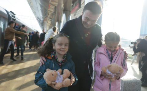 27 детей-сирот из ДНР нашли временную опеку в семьях Московской области