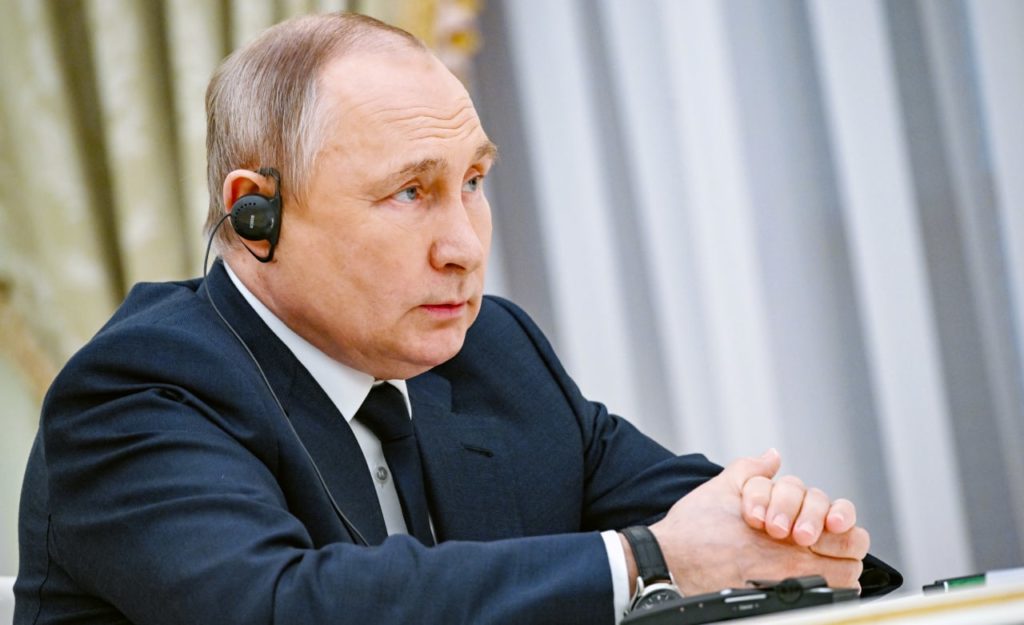 Президента России уведомили о проникновении украинских диверсантов в Белгородскую область