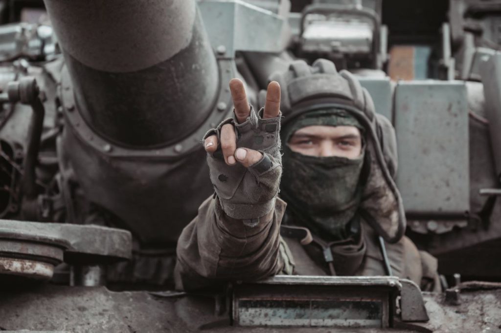 Украинским военным отрезали все пути отхода из Северодонецка