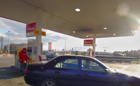 «Лукойл» покупает свыше 400 заправок Shell и маслозавод в Торжке