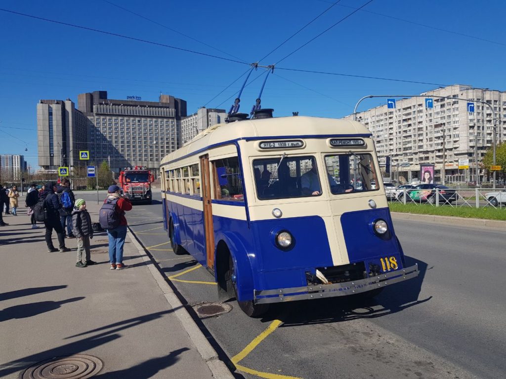 Ярославский троллейбус 1938 года впервые стал участником ретропарада