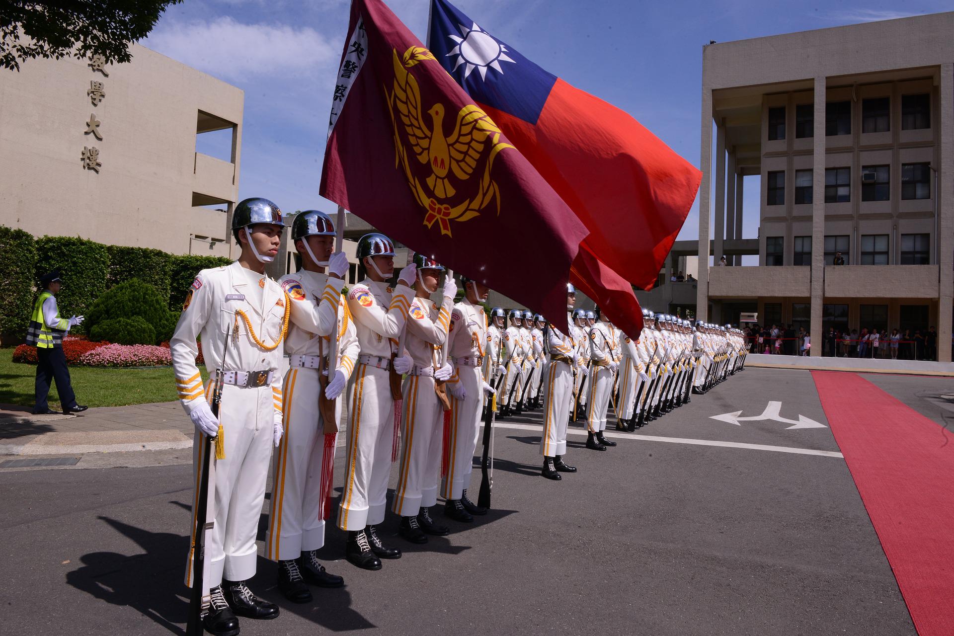 Китай выразил «сильное недовольство» заявлением Байдена о готовности защитить Тайвань
