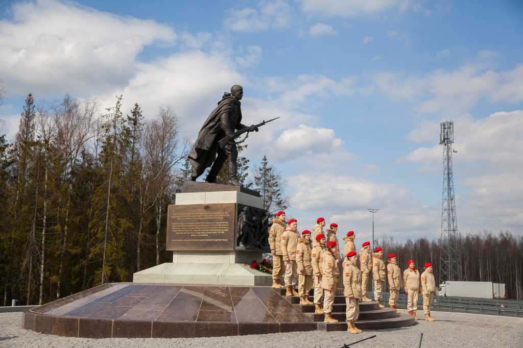 Музей и торговая зона появятся у мемориала «Погибшим при защите Отечества» на М-11
