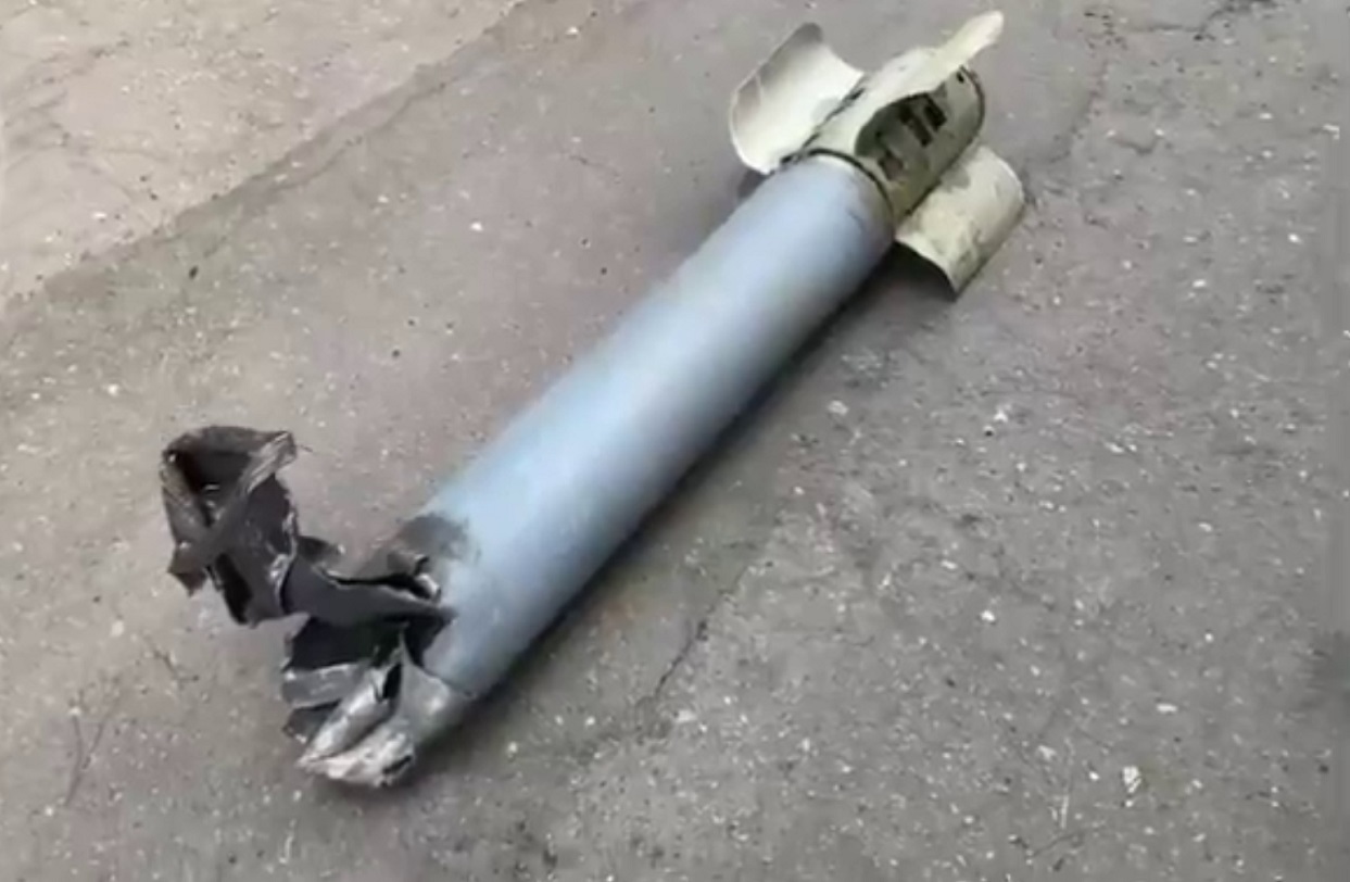 Обломки украинских ракет рассыпались на центральных улицах Донецка