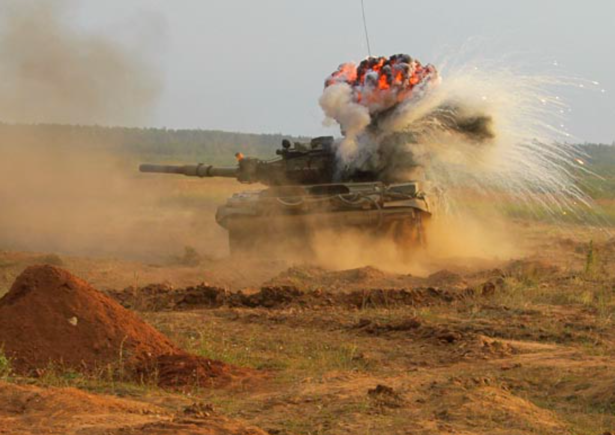 Массированные обстрелы нарушили перевозку резервов в зоны боевых действий на Украине