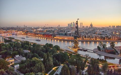 Мастер-классы и тренинги проведут в Москве в День молодёжи
