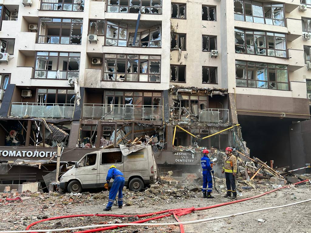 Кличко: Утренние взрывы в Киеве связаны с попаданием ракеты