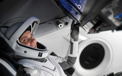Космонавт Анна Кикина получит индивидуальный американский скафандр