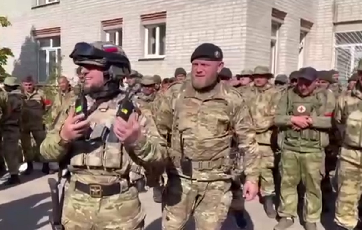 В Донбасс отправился новый отряд добровольцев из Чечни