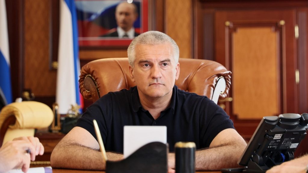 Аксёнов: Задымление у Крымского моста не представляет опасности