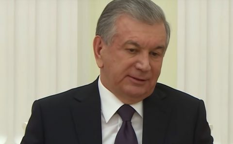 Президент России наградил президента Узбекистана орденом Александра Невского