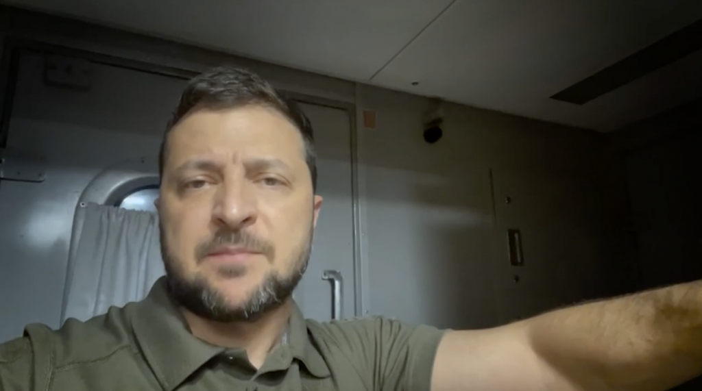 Зеленский приказал бросить миллионную армию на возвращение южных территорий