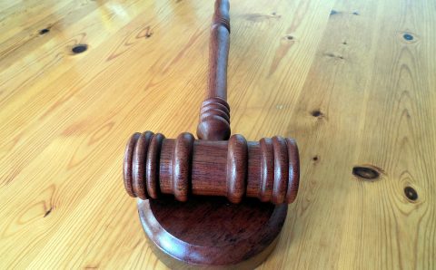 Суд решит судьбу экс-зампреда Банка России, обвинённого в хищении активов «Инвестбанка»