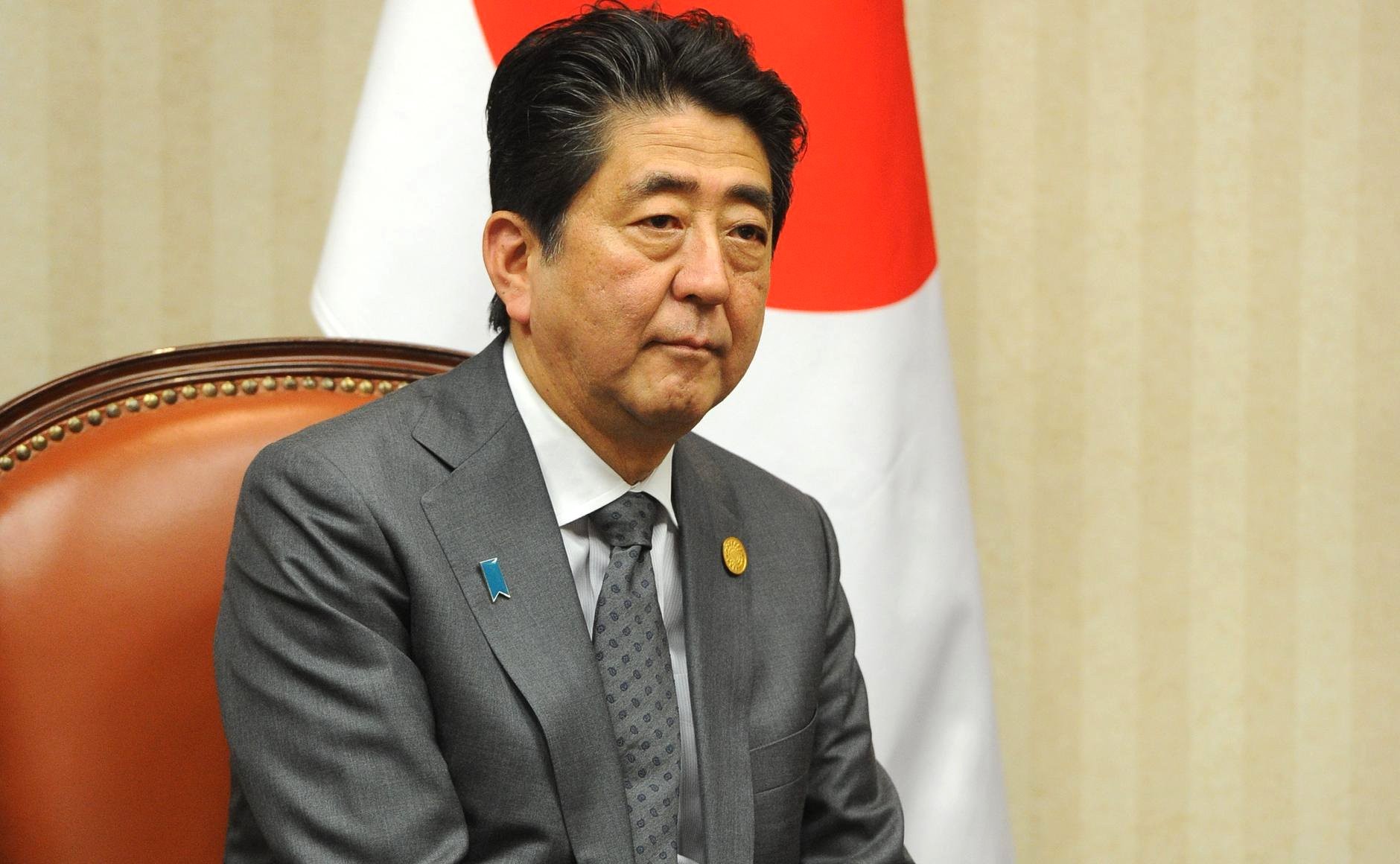 Бывший премьер Японии Синдзо Абэ скончался после выстрела из дробовика
