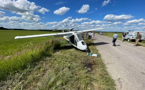 Легкомоторный самолет Бекас совершил жесткую посадку в Рязанской области