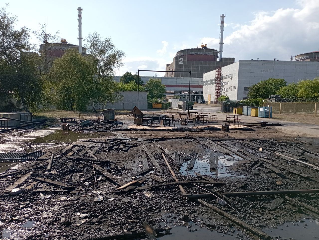 Запорожские власти обвинили Украину в «ядерном терроризме» после атаки на местную АЭС
