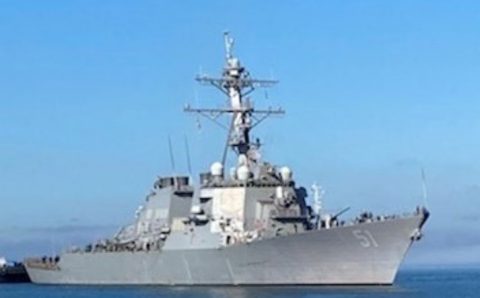 В финский порт зашел американский ракетный эсминец USS Arleigh Burke