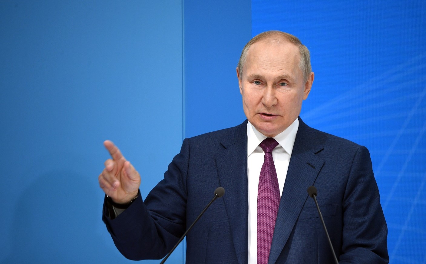 Путин: европейцам вместо помидоров предлагают репу, но и за ней придётся ехать в Россию