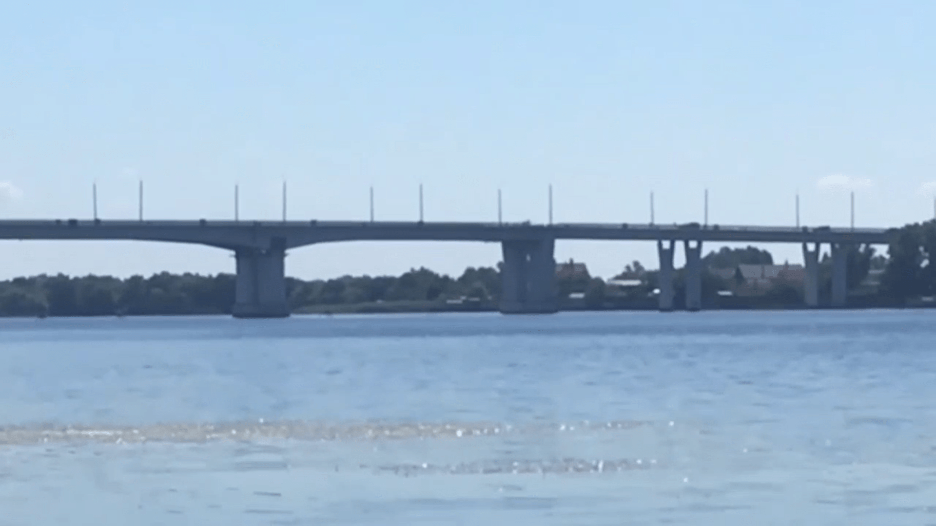 Восстановлена часть разбомбленного ВСУ Антоновского моста в Херсоне