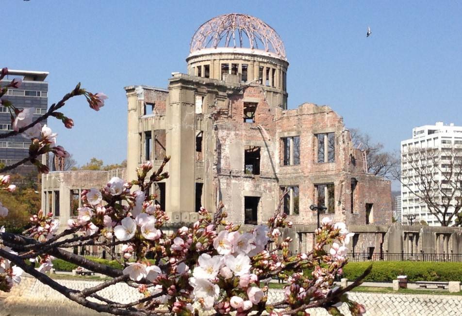 Мэр Хиросимы процитировал Льва Толстого на митинге в память о жертвах атомной бомбардировки