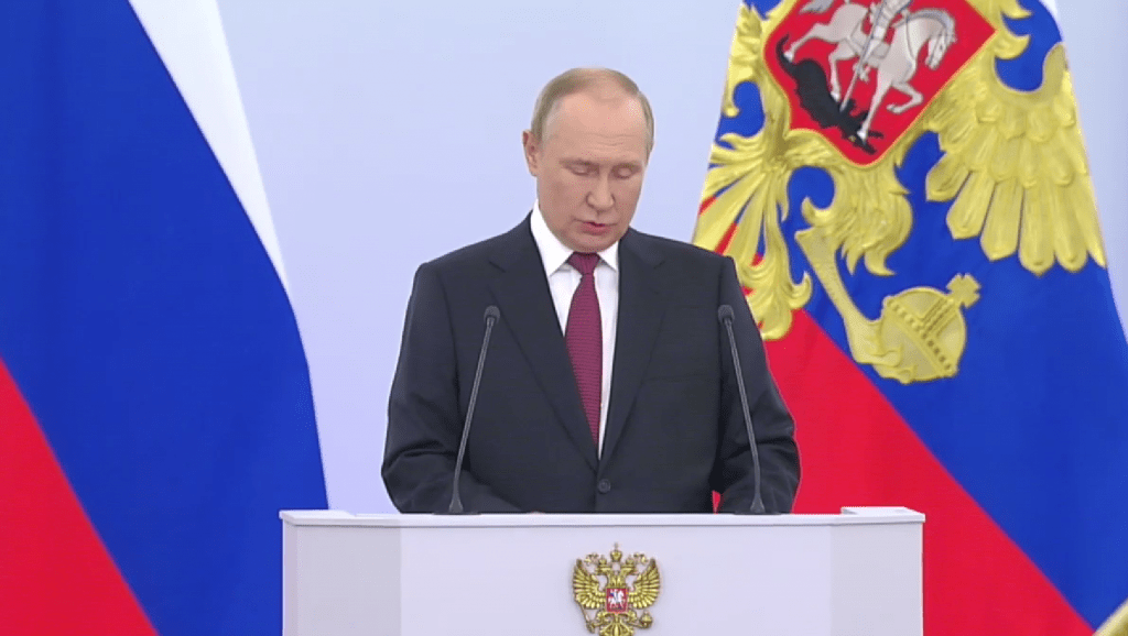 Путин: Россия всегда стремилась к решению всех споров мирным путем, через переговоры