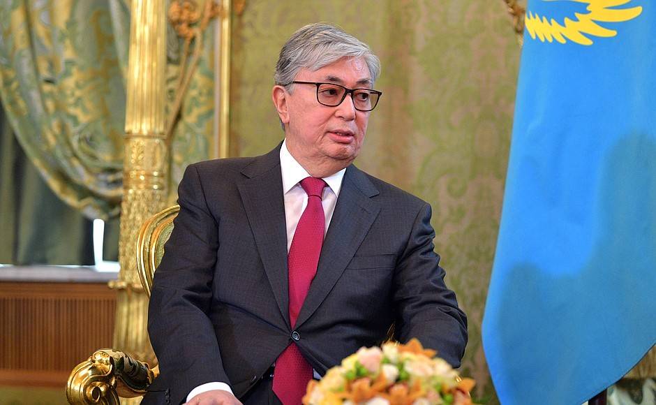 Токаев анонсировал внеочередные президентские выборы в Казахстане уже осенью