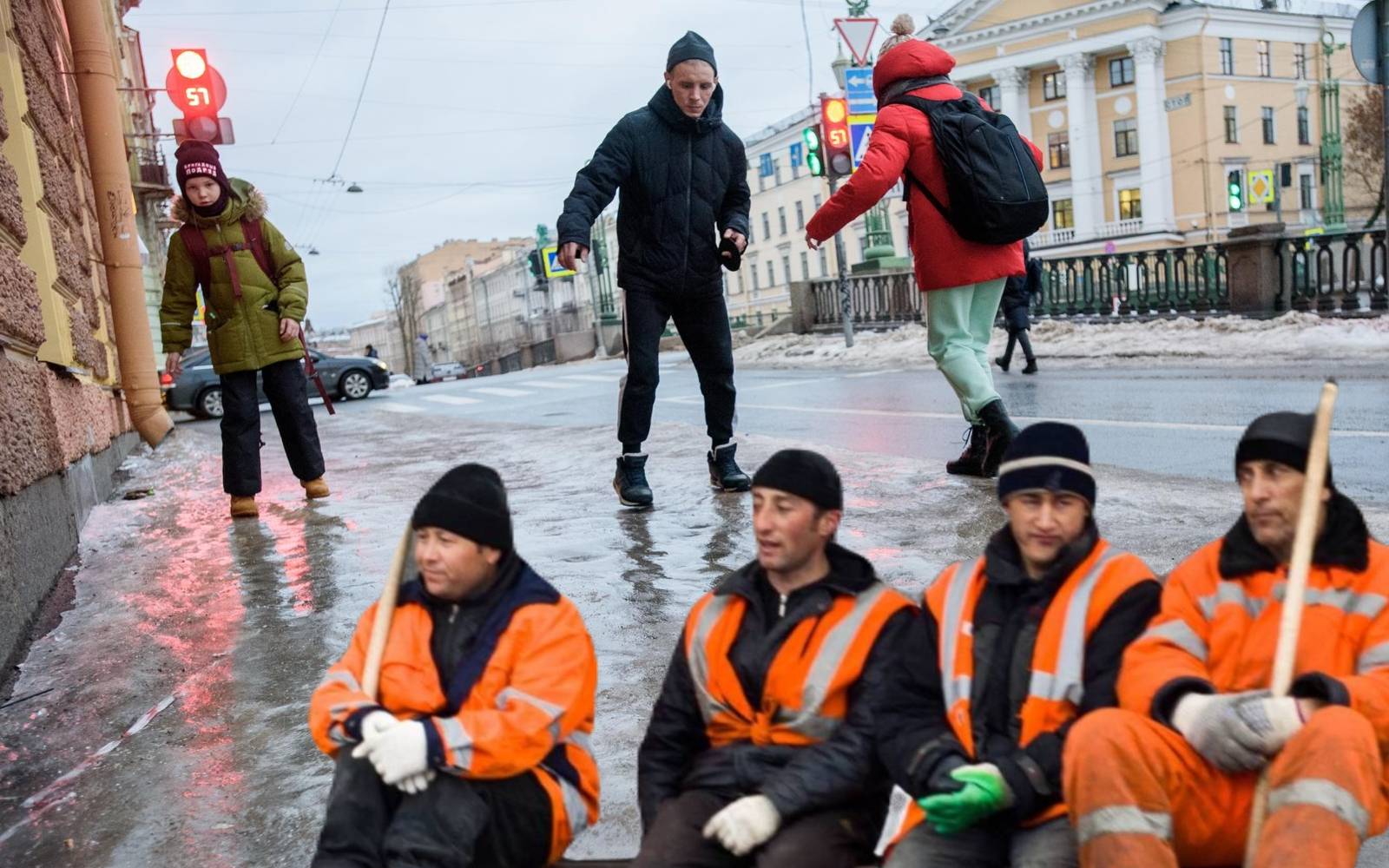 Петербург готовится к будущей зиме в будущем же времени